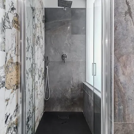 Bdc - Majestic 4-bdr In Termini *