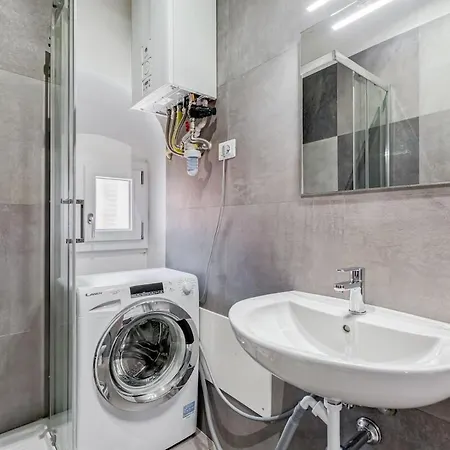 Bdc - Majestic 4-bdr In Termini *